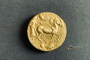 Early Gold Coin With Horses and Chariot - First State Manufacturing